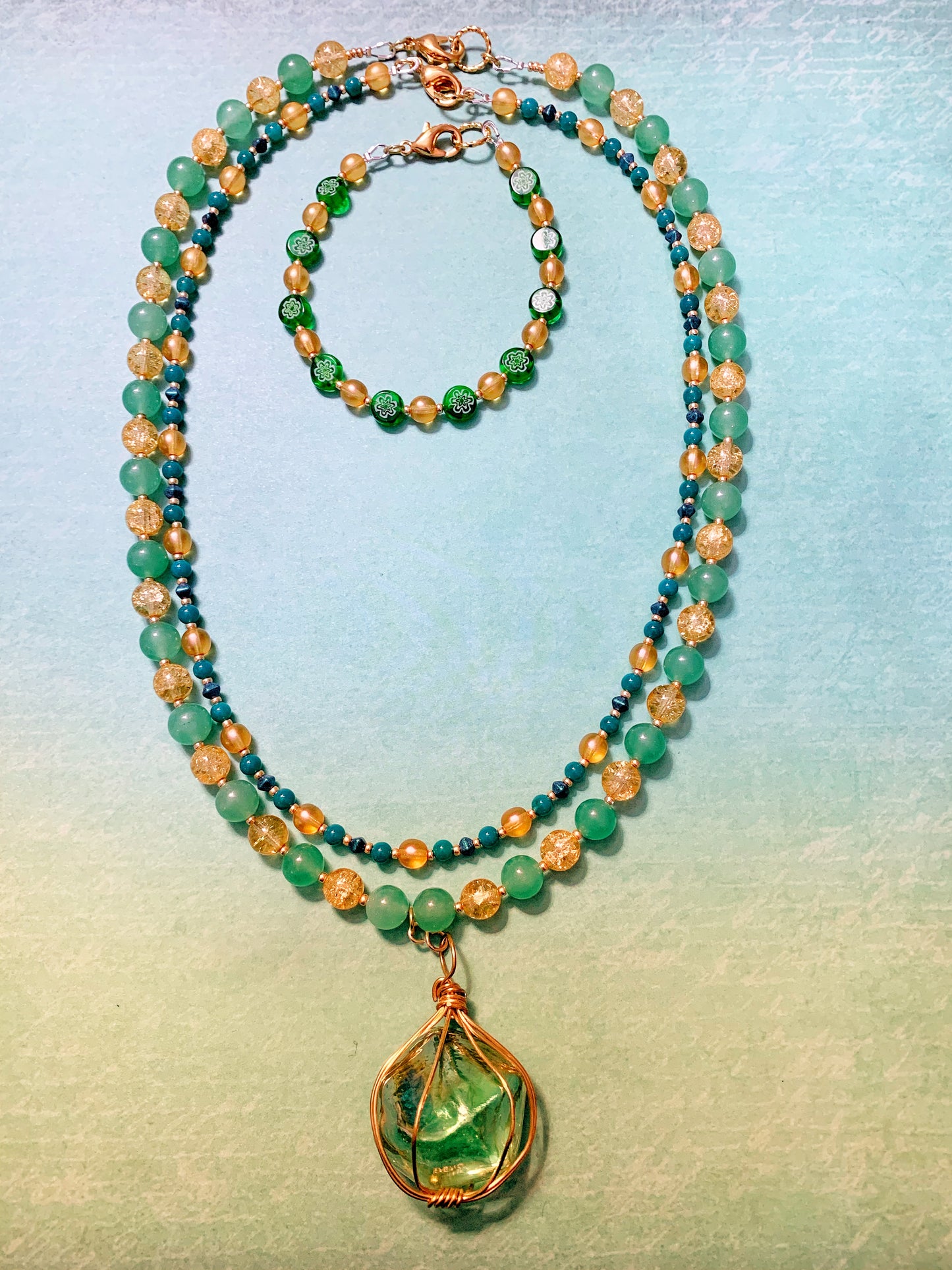 Gold and Green Glass Beaded Bracelet with Gold-Plated Brass Clasp