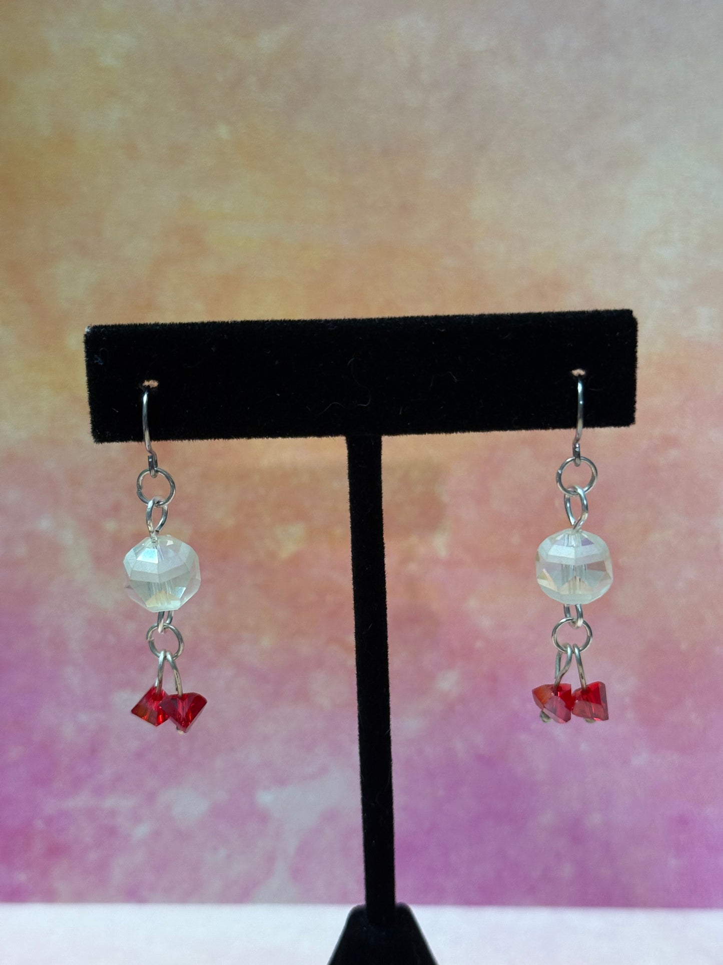 White with Red Clusters Glass Bead Bracelet and Earrings Set